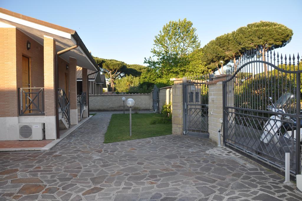 Villa Smeraldo Roma Infernetto Eksteriør bilde